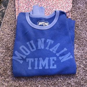 American Eagle long sleeves